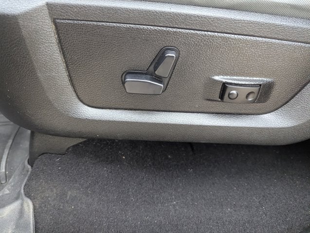 2020 RAM 1500 Classic SLT