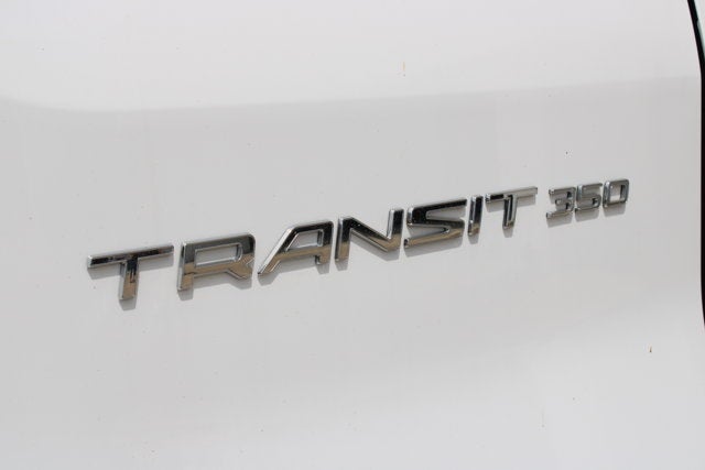 2025 Ford Transit Passenger Wagon XLT