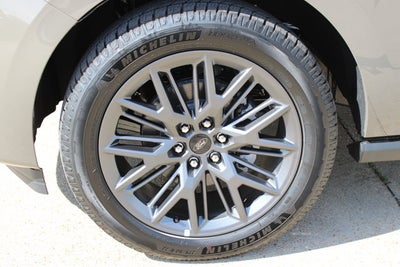 2027 Ford Expedition Base