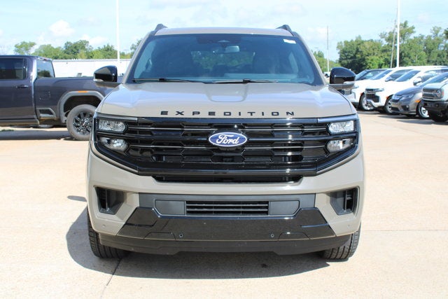 2027 Ford Expedition Base