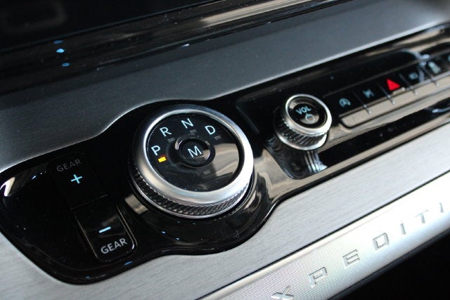 2027 Ford Expedition Base
