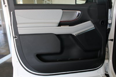 2027 Ford Expedition Base