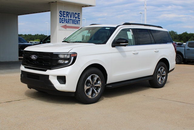 2027 Ford Expedition Active