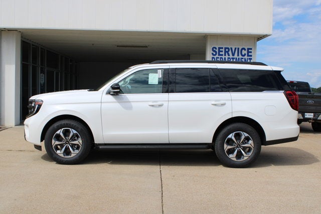 2027 Ford Expedition Active