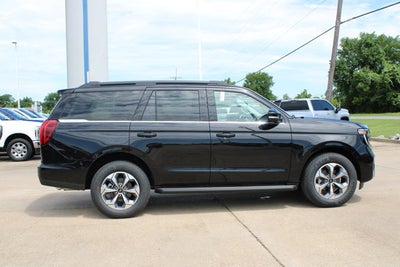 2027 Ford Expedition Active