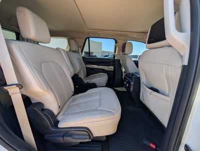 2023 Ford Expedition Platinum