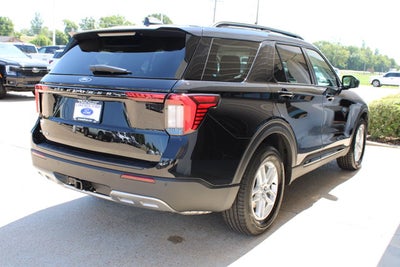 2026 Ford Explorer XLT