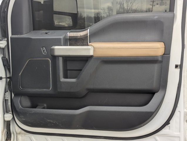 2022 Ford Super Duty F-250 SRW LARIAT