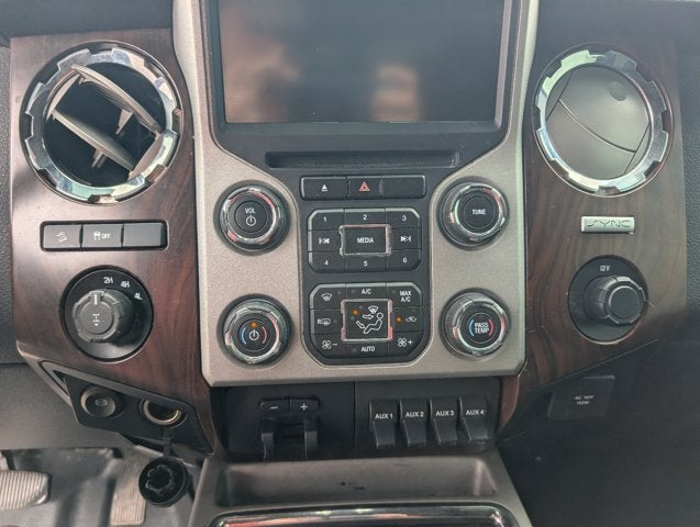 2015 Ford Super Duty F-250 SRW Lariat