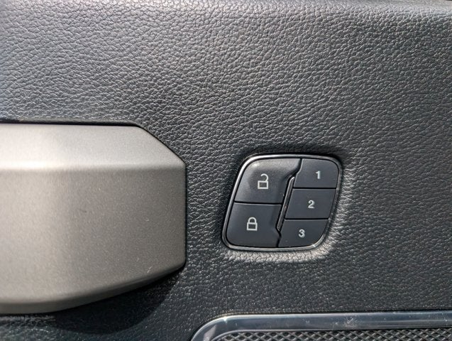 2017 Ford Super Duty F-250 SRW Lariat