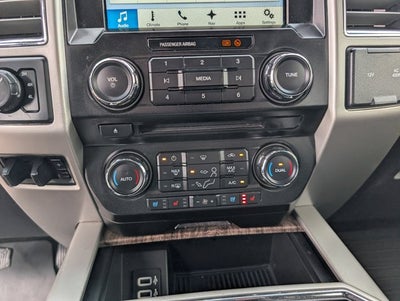 2017 Ford Super Duty F-250 SRW Lariat