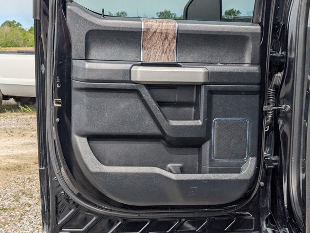 2017 Ford Super Duty F-250 SRW Lariat