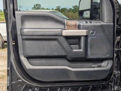 2017 Ford Super Duty F-250 SRW Lariat