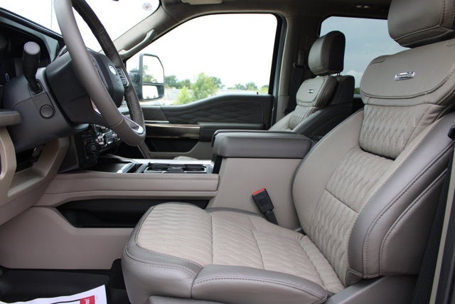 2026 Ford Super Duty F-250 SRW Platinum