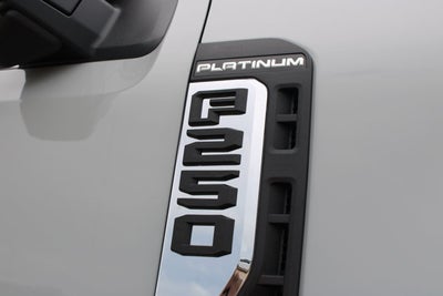 2026 Ford Super Duty F-250 SRW Platinum