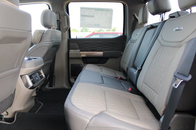 2026 Ford Super Duty F-250 SRW Platinum