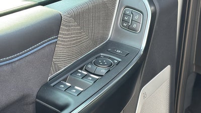 2025 Ford Super Duty F-250 SRW F-250® Platinum®