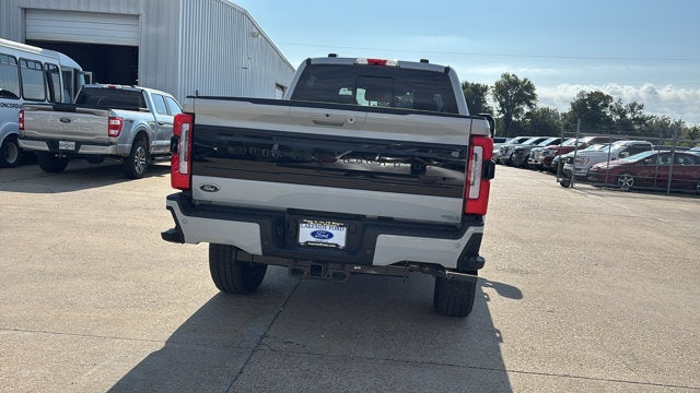 2025 Ford Super Duty F-250 SRW F-250® Platinum®