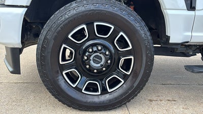 2025 Ford Super Duty F-250 SRW Platinum