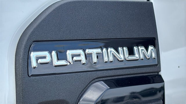 2025 Ford Super Duty F-250 SRW Platinum