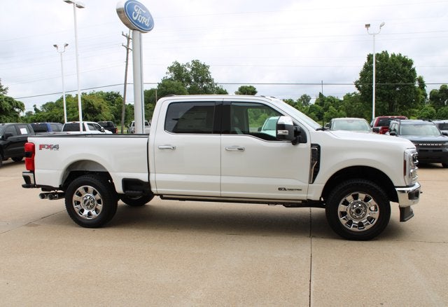 2026 Ford Super Duty F-250 SRW LARIAT