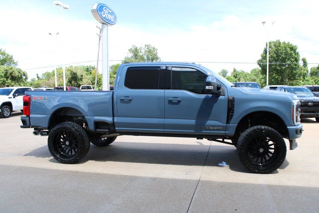 2023 Ford Super Duty F-250 SRW LARIAT