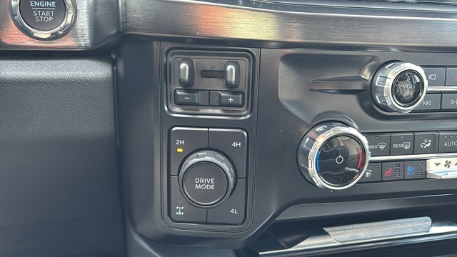 2025 Ford Super Duty F-250 SRW F-250® Lariat®