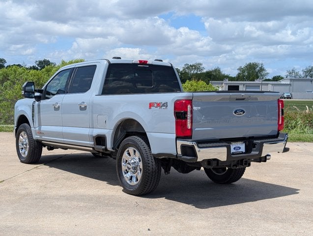 2025 Ford Super Duty F-350 SRW F-350® Lariat®