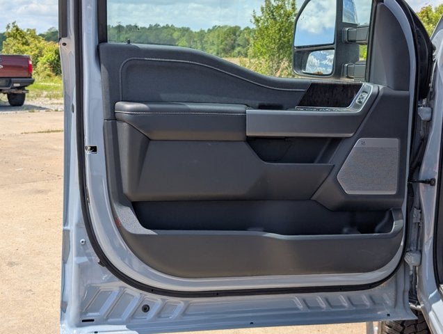 2025 Ford Super Duty F-350 SRW F-350® Lariat®