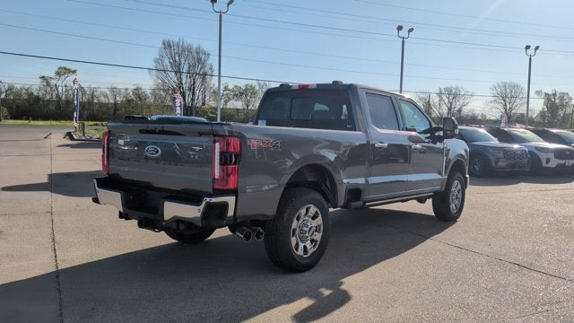 2026 Ford Super Duty F-350 SRW LARIAT
