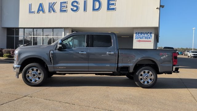 2026 Ford Super Duty F-350 SRW LARIAT