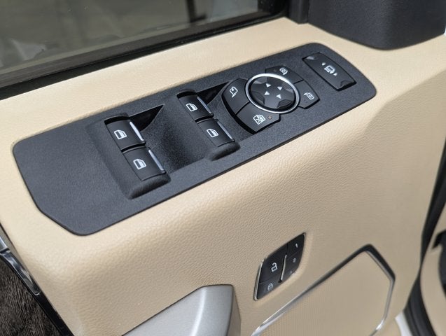 2017 Ford Super Duty F-350 SRW Lariat