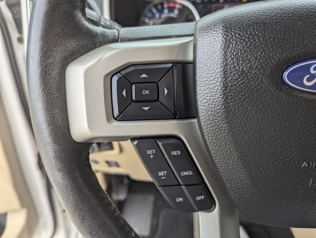 2017 Ford Super Duty F-350 SRW Lariat