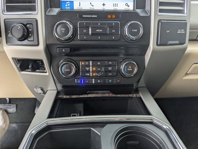 2017 Ford Super Duty F-350 SRW Lariat