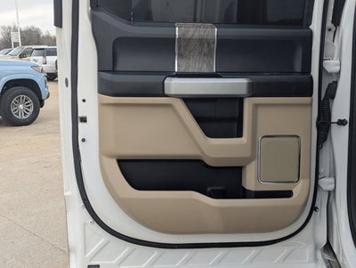 2017 Ford Super Duty F-350 SRW Lariat