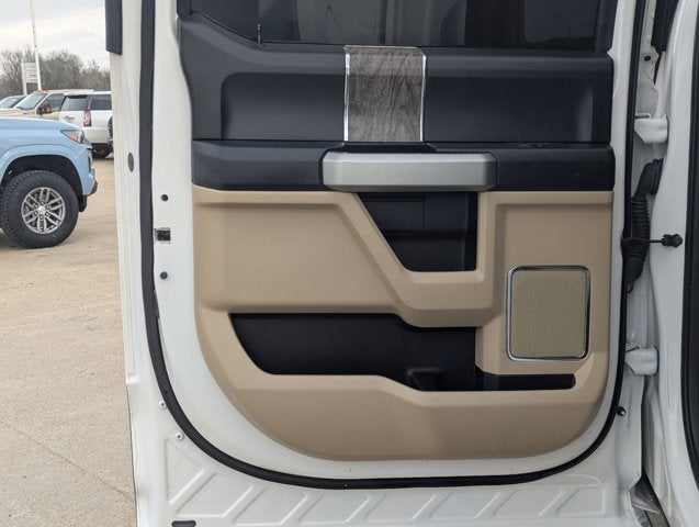 2017 Ford Super Duty F-350 SRW Lariat