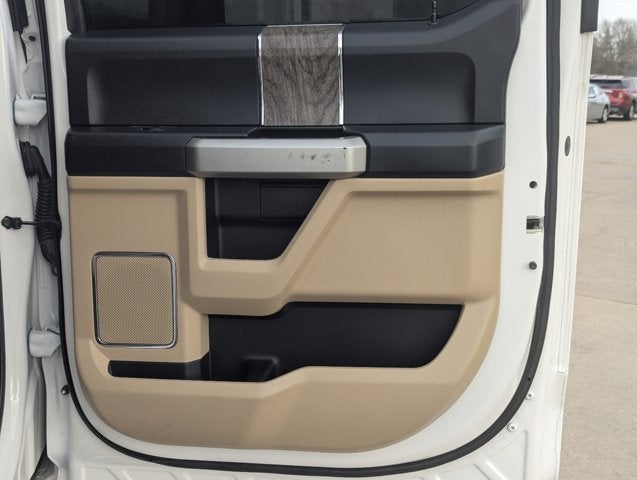 2017 Ford Super Duty F-350 SRW Lariat