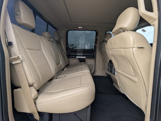 2017 Ford Super Duty F-350 SRW Lariat