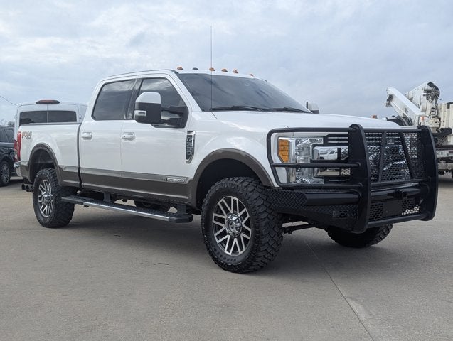 2017 Ford Super Duty F-350 SRW Lariat