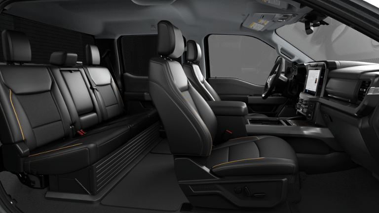 2027 Ford Super Duty F-350 DRW LARIAT
