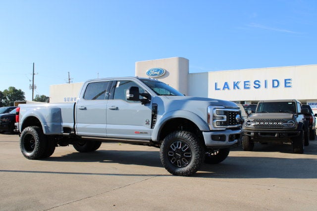 2026 Ford Super Duty F-350 Platinum
