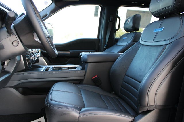 2026 Ford F-350SD Platinum DRW