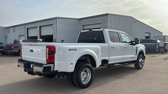 2026 Ford Super Duty F-350 DRW F-350® XLT