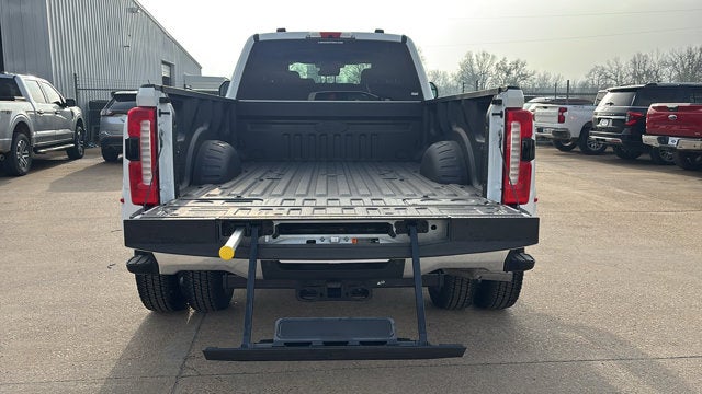 2026 Ford Super Duty F-350 DRW F-350® XLT