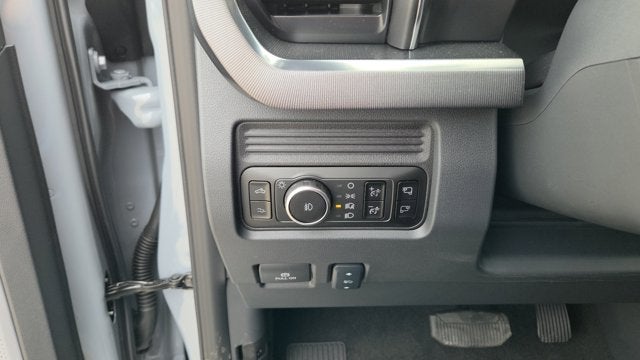 2026 Ford Super Duty F-350 DRW Platinum