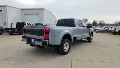 2026 Ford Super Duty F-350 DRW Platinum