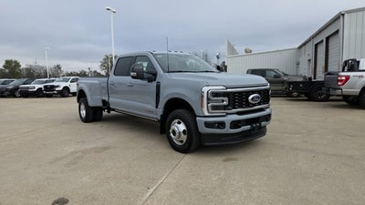 2026 Ford Super Duty F-350 DRW Platinum