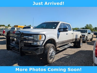 2017 Ford Super Duty F-350 DRW Lariat