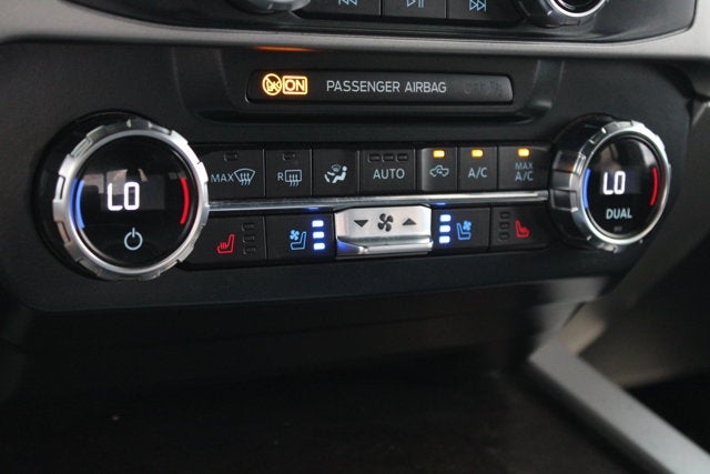 2022 Ford Super Duty F-350 DRW LARIAT