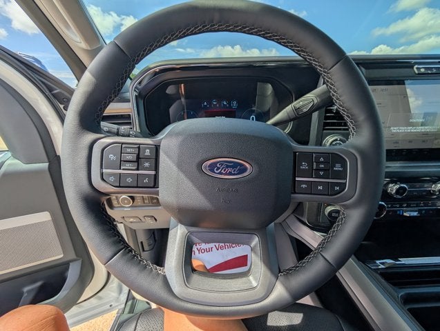 2026 Ford Super Duty F-350 DRW LARIAT